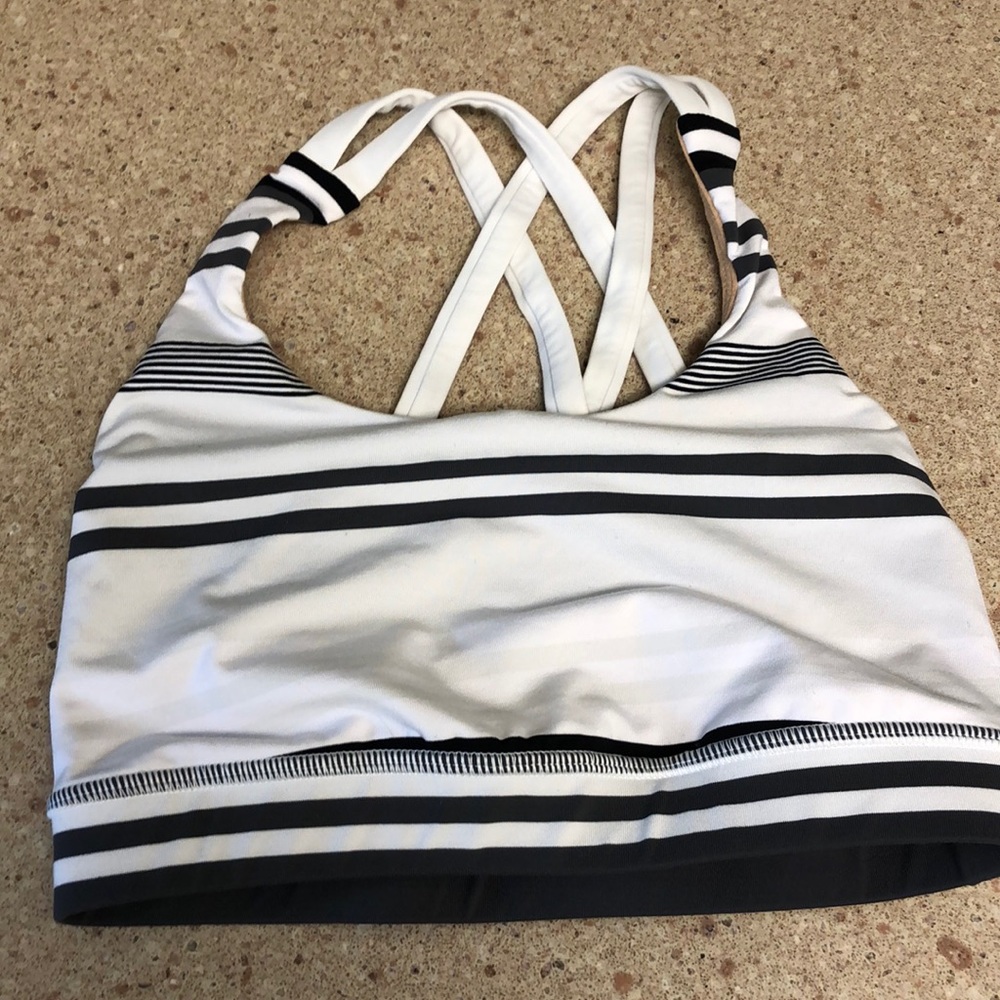 Lululemon sports bra